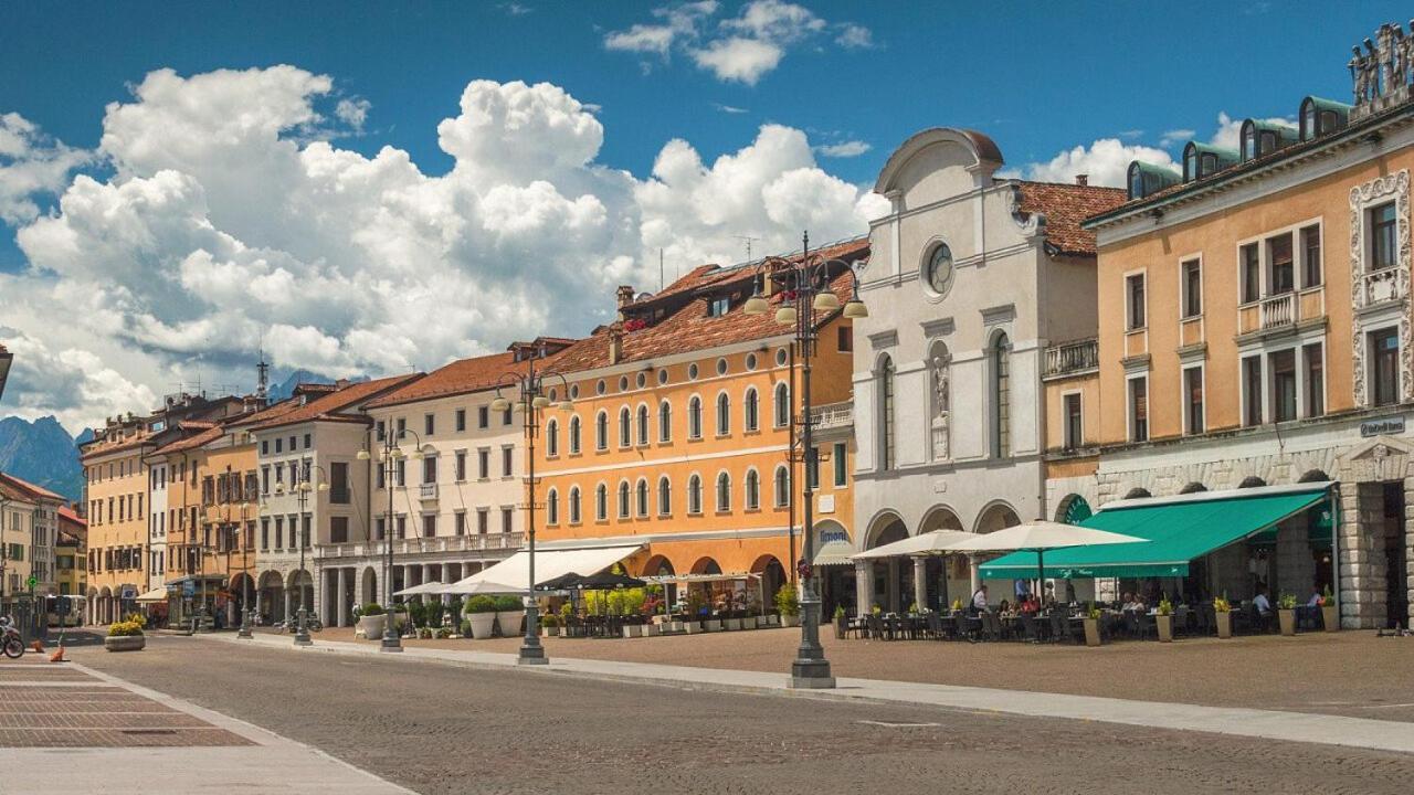 Hotel Casa Per Ferie Al Centro Belluno Zewnętrze zdjęcie